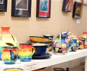 Nimbin Artists Gallery - New South Wales Tourism  1