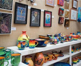 Nimbin Artists Gallery - New South Wales Tourism  3
