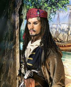 Wax Museum - New South Wales Tourism  0