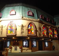 Draculas Cabaret Restaurant - New South Wales Tourism 