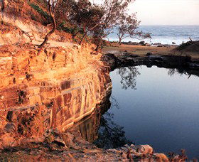 Angourie Blue Pool - New South Wales Tourism  0