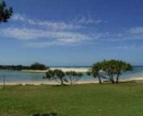 Hastings Point Beach - New South Wales Tourism  0