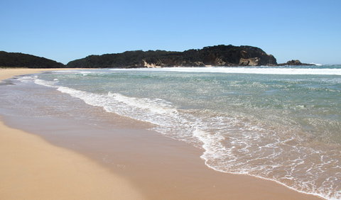 Nelson Beach - New South Wales Tourism  2