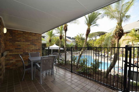 Glen Eden Beach Resort - New South Wales Tourism  1
