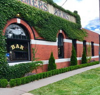 Farmers Arms Hotel  Art Suites Daylesford - New South Wales Tourism 