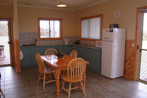 Riverside Retreat - New South Wales Tourism  2