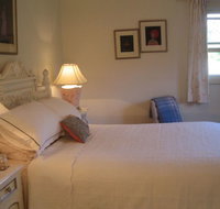Trafalgar Bed and Breakfast and Annie's cottage - New South Wales Tourism 