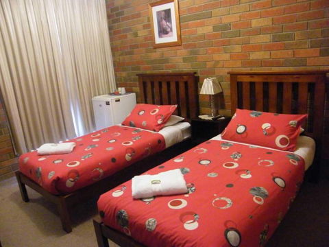 Boomers Guest House Hamilton - New South Wales Tourism  1