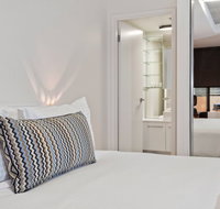 Mantra St Kilda Road - New South Wales Tourism 