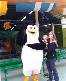 At Theme Park Central Holiday House - New South Wales Tourism  1