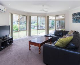 At Theme Park Central Holiday House - New South Wales Tourism  2