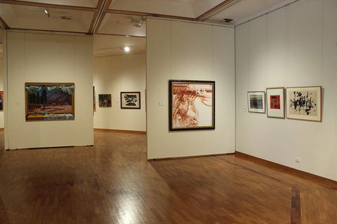 Gosford Regional Gallery & Gardens - New South Wales Tourism  3