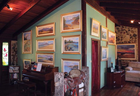 Rossiters’ Paintings - New South Wales Tourism  2