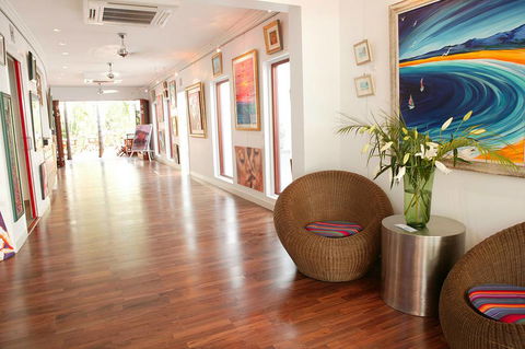 Barefoot Art Food Wine - New South Wales Tourism  0