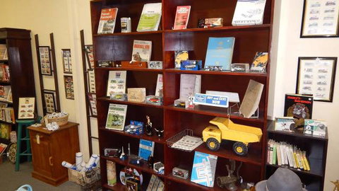 Meri Collectables - New South Wales Tourism  0