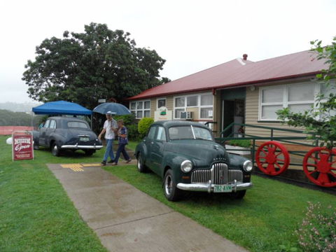 Nambour & District Historical Museum Assoc - New South Wales Tourism  2