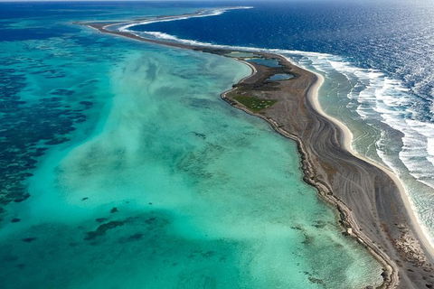 Abrolhos Islands Fixed-Wing Scenic Flight - New South Wales Tourism  1