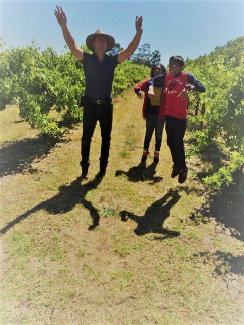 Full-Day Swan Valley, Wildlife Park, Winery & Fruit Orchard - New South Wales Tourism  2