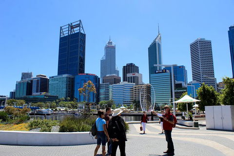 Explore Perth City Walking Tour - New South Wales Tourism  3