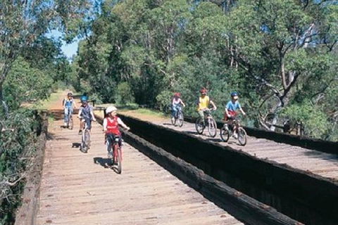 Perth Hills - Wildlife, Art & Gastronomy - New South Wales Tourism  1