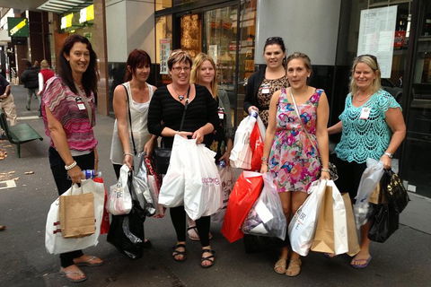 Melbourne Bargain Shopping Tour - New South Wales Tourism  9