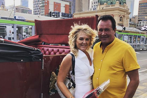 Melbourne Horse Drawn Carriage Deluxe Romantic Tourâ„¢ - New South Wales Tourism  1