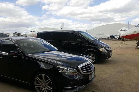 Melbourne Airport Arrival Or Departure Luxury Car Transfers - New South Wales Tourism  9