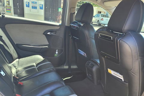 Melbourne Airport Arrival Or Departure Luxury Car Transfers - New South Wales Tourism  4