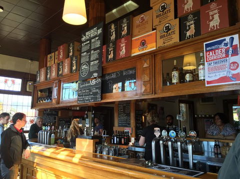 Champion Racehorse Tour With Beer And Wine Tasting - New South Wales Tourism  3