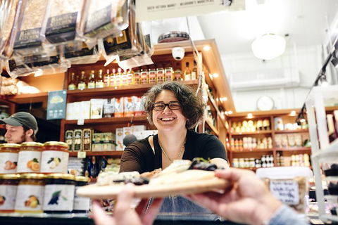 Queen Victoria Market Ultimate Foodie Tour - New South Wales Tourism  13