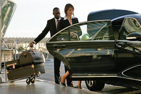 Low Cost Private Transfer From Melbourne International Airport To Melbourne City - One Way - New South Wales Tourism  0