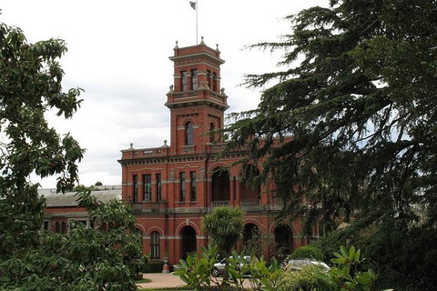 Melbourne City Tour: Lifestyle Of The Rich And Famous - New South Wales Tourism  0