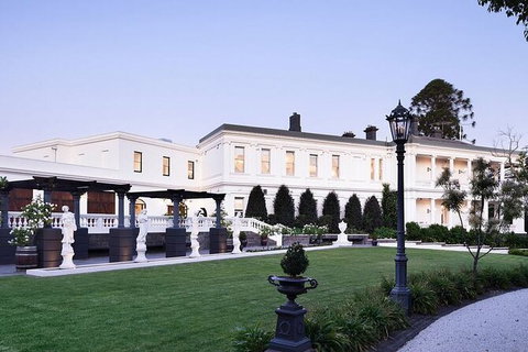 Melbourne City Tour: Lifestyle Of The Rich And Famous - New South Wales Tourism  3