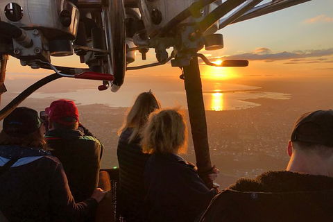 Balloon Flights In Geelong - New South Wales Tourism  3