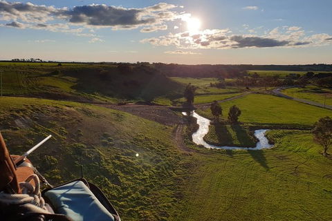 Balloon Flights In Geelong - New South Wales Tourism  9