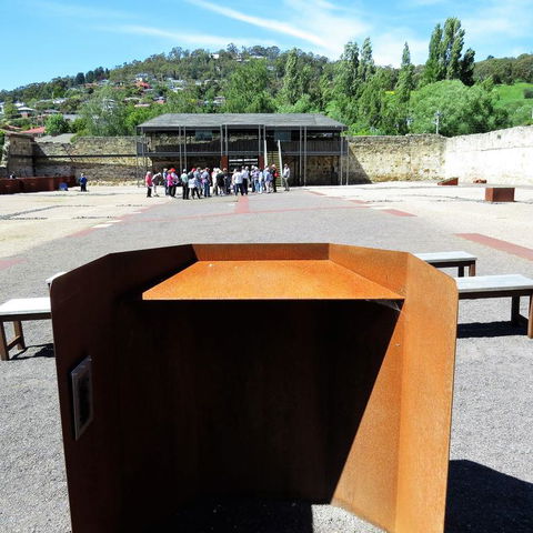 Hobart Half-Day Sightseeing Coach Tram Tour - New South Wales Tourism  8