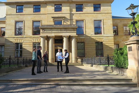 Hobart Historic Walking Tour - New South Wales Tourism  6