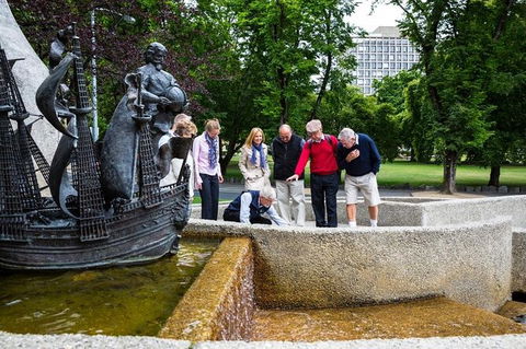 Hobart Historic Walking Tour - New South Wales Tourism  3