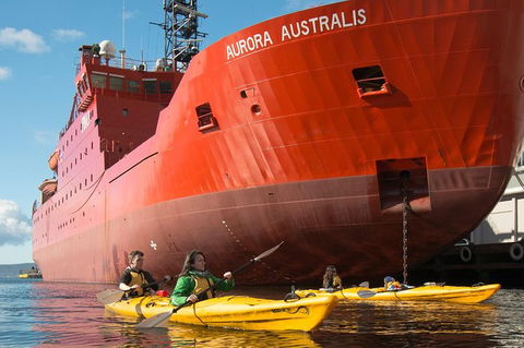 Hobart Kayak Tour - New South Wales Tourism  3