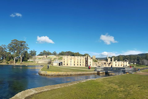 6-Day Tasmanian Explorer Adventure Tour From Hobart - New South Wales Tourism  7