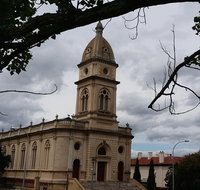Adelaide Walking Tour Grand Mansions and Sub-Divisions - New South Wales Tourism 