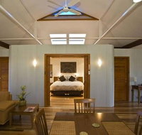 Lake Eyre and Flinders Ranges 4 Day Small Group 4WD Eco Safari - New South Wales Tourism 