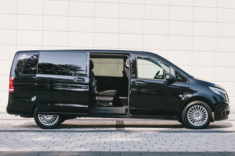 Adelaide Airport To Hotel Round-Trip Private Business Transfer - New South Wales Tourism  1