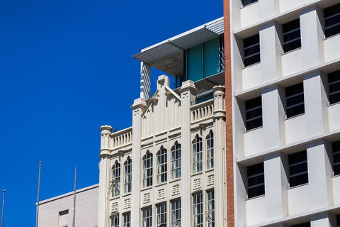 Adelaide 90-Minute Pedicab Tour: City Sights Experience - New South Wales Tourism  9