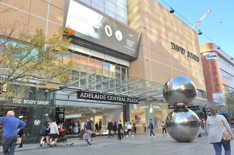 Adelaide's Best Walking Tour - New South Wales Tourism  0