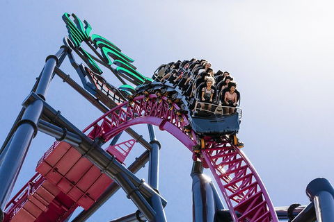 Gold Coast Theme Park Pass: Warner Bros. Movie World, Sea World And Wet'n'Wild - New South Wales Tourism  0