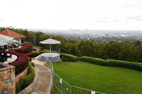 You Choose The Tour: Brisbane Private Chauffeur Driven Personal Tour - New South Wales Tourism  1