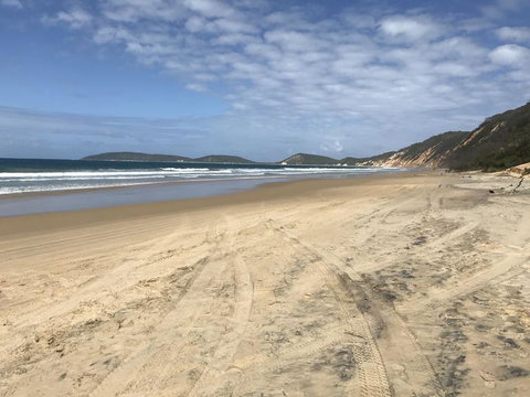 5-Day Fraser Island And Great Barrier Reef Tour - New South Wales Tourism  3