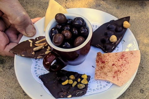 Queensland Food Tour: Farm-to-Table Indulgence - New South Wales Tourism  4