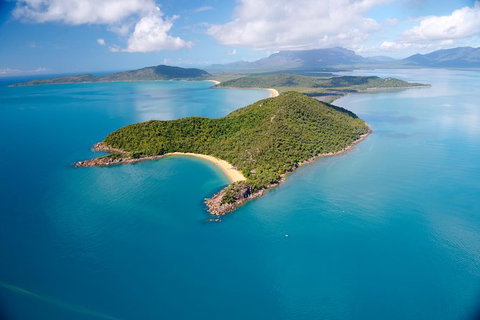 60-Minute Palm Island Scenic Helicopter Flight From Townsville - New South Wales Tourism  1